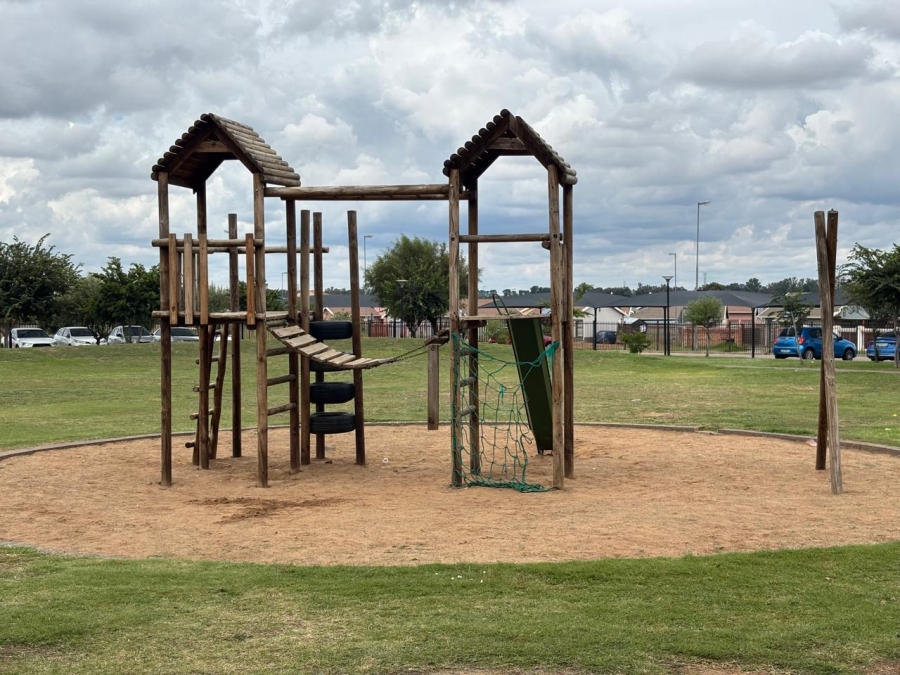 2 Bedroom Property for Sale in Raceway Free State